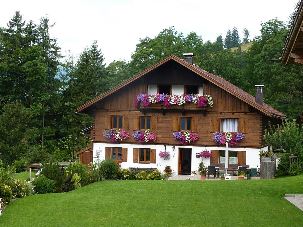 Ferienwohnungen Durst Roswitha Schattwald Exterior foto