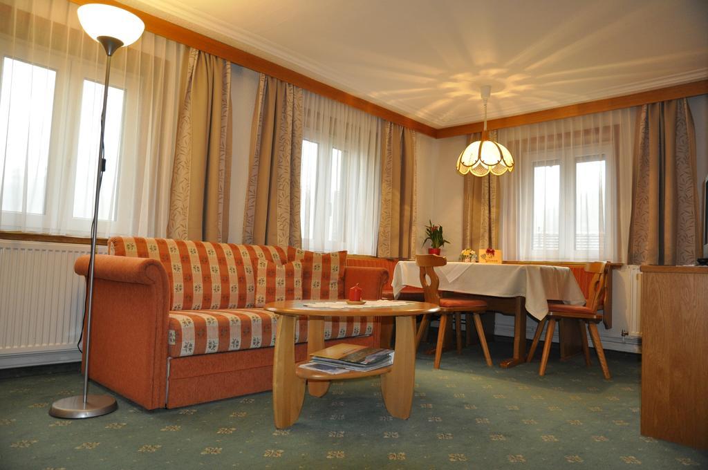 Ferienwohnungen Durst Roswitha Schattwald Exterior foto